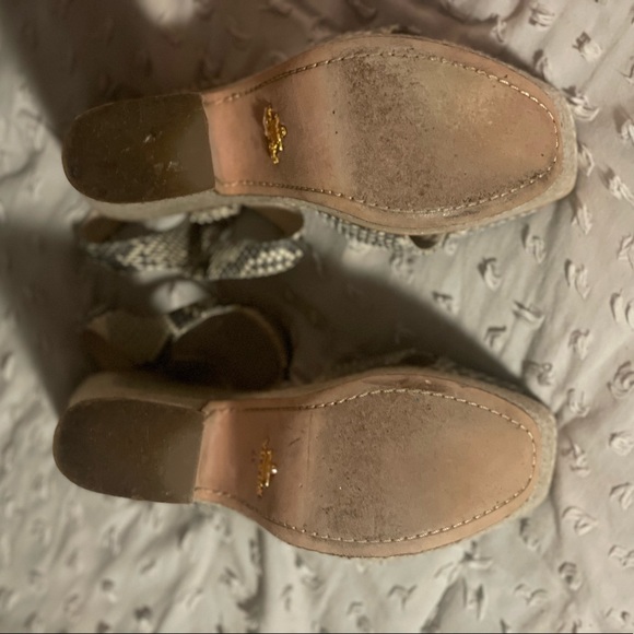 Prada wedges size 37 - Picture 4 of 10